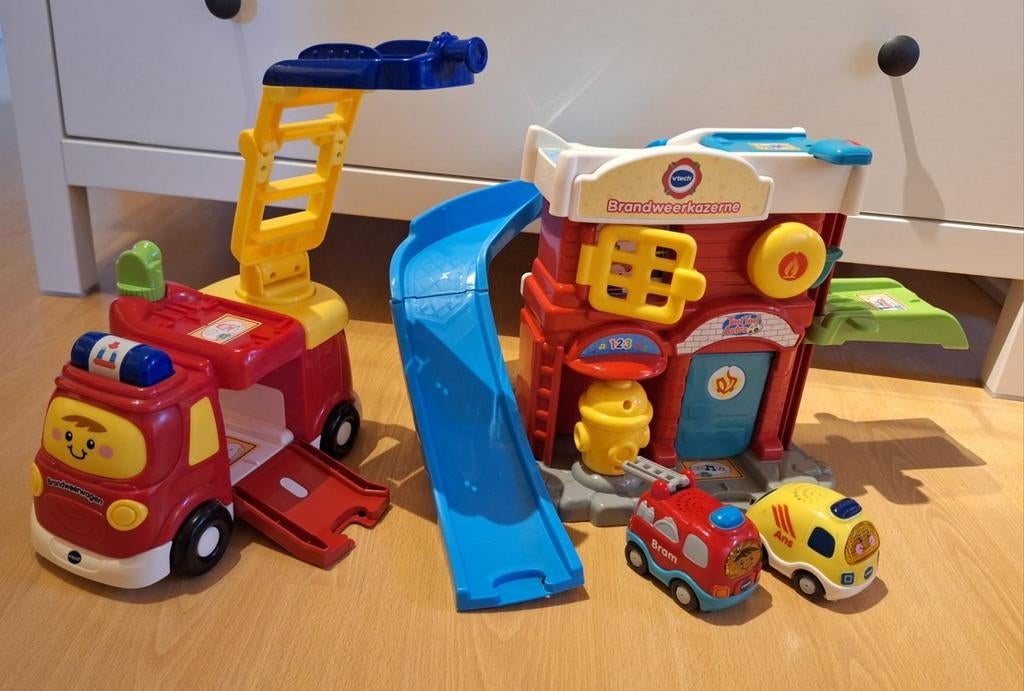 Caserne de pompiers, Enfants & Bébés, Enlèvement ou Envoi