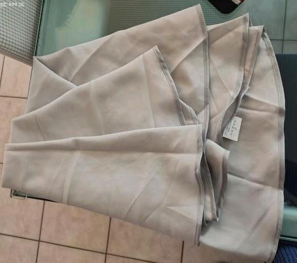 Rond tafelkleed met een diameter van 180 cm - lichtgrijs - a, Ophalen of Verzenden, Zo goed als nieuw, Rond, Binnen