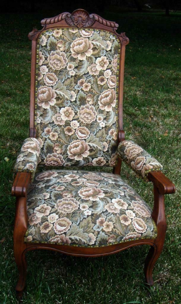 Fauteuil Voltaire, de style Louis-Philippe, motifs fleuris, Ophalen