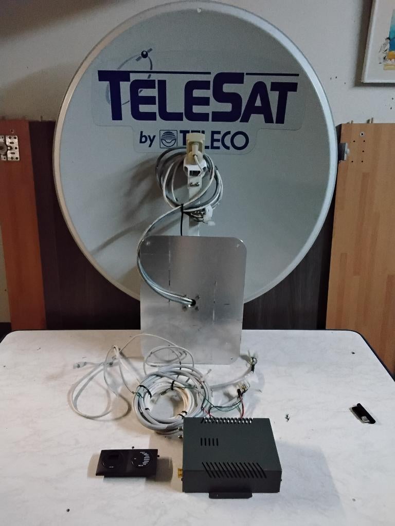Antenne parabolique entièrement automatique, Enlèvement, Comme neuf