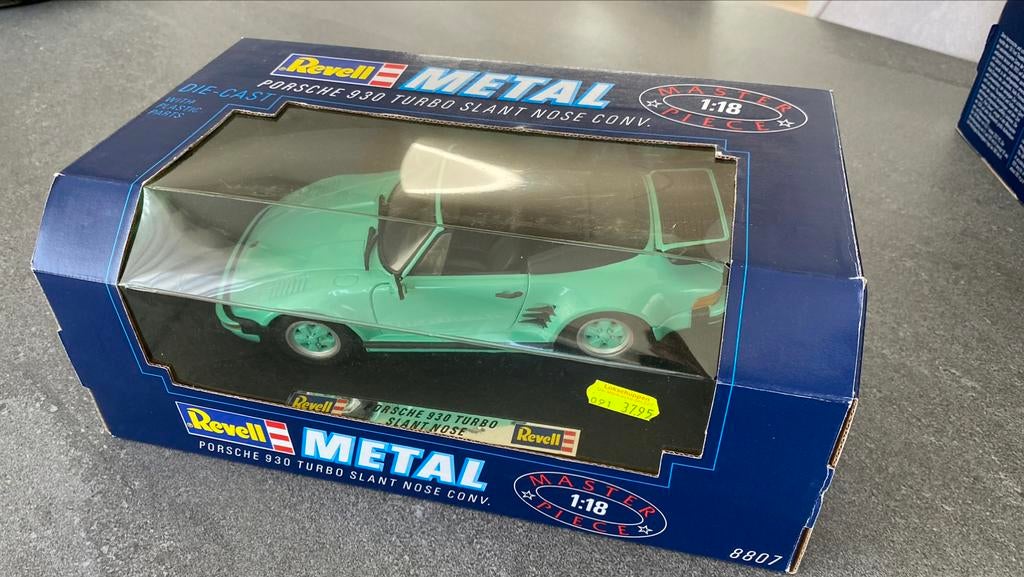Nez incliné REVELL 1:18 de la Porsche 930 Turbo, Enlèvement ou Envoi, Neuf, Voiture, Revell