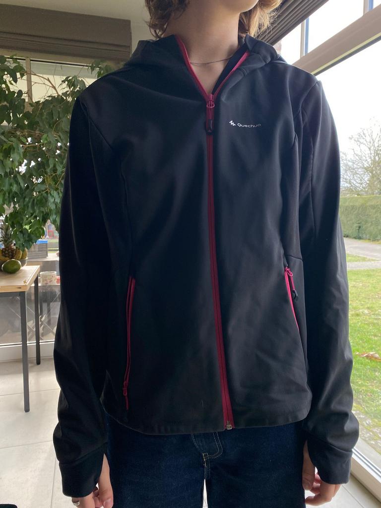 Regenjas Quechua, Ophalen of Verzenden, Zo goed als nieuw, Maat 46/48 (XL) of groter, Zwart