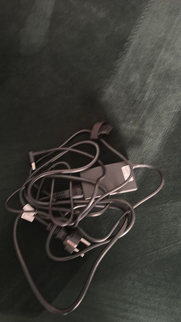 Oplader laptop met ronde poort, Enlèvement ou Envoi, Comme neuf