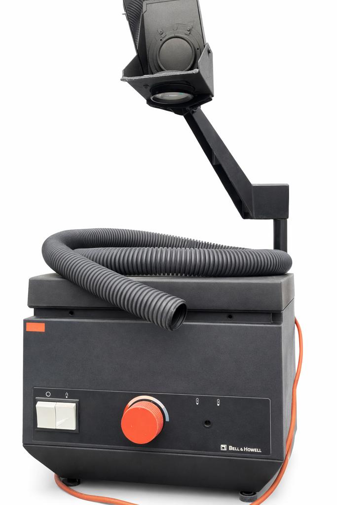 Bell&Howell projector, Audio, Tv en Foto, Projectieschermen, Ophalen of Verzenden, Elektrisch, Gebruikt