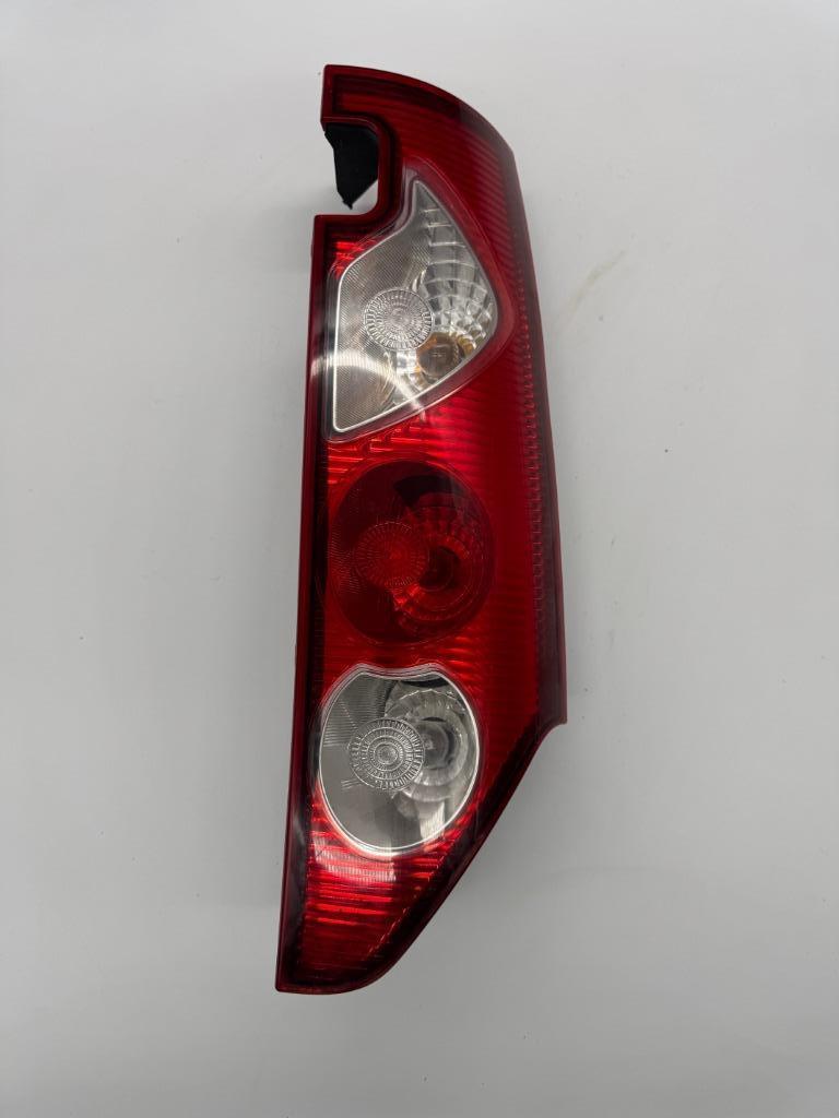 Renault Kangoo rechter achterlicht, Ophalen, Gebruikt, Renault