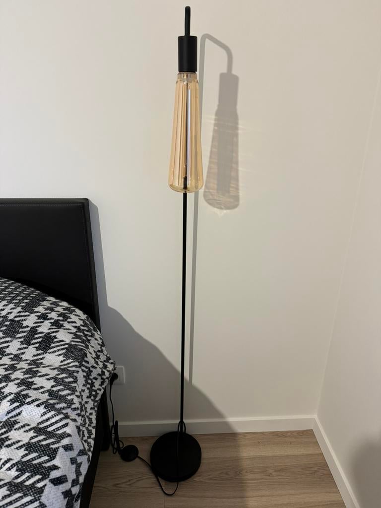 2 staanlampen, Ophalen, Zo goed als nieuw