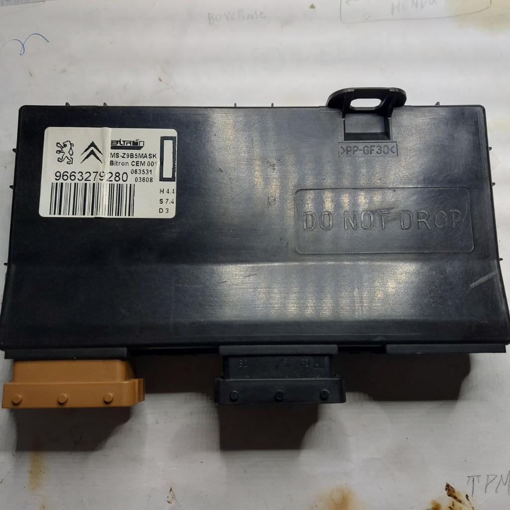 Module électronique CITROEN C6 2.7 V6 HDi FAP CAT (UHZ / DT1, Enlèvement ou Envoi, Utilisé, Citroën