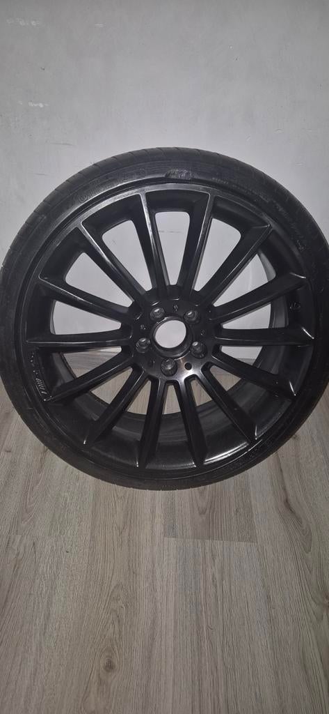 Je vend une roue mercedes amg 20 pouce, Autos : Pièces & Accessoires, Pneus & Jantes, Enlèvement, Pneu(s)