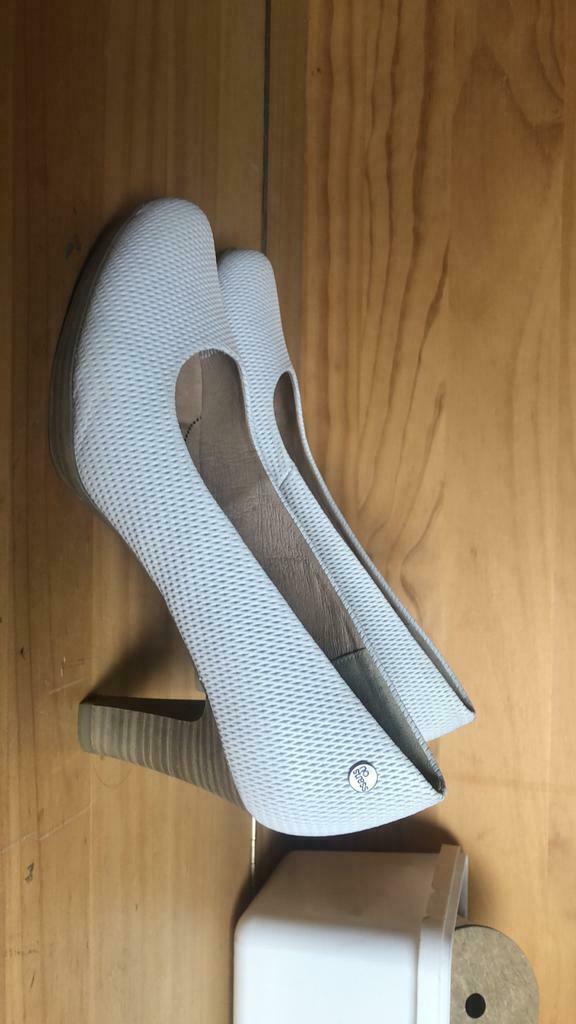 Pompes No Stress (taille 38), Enlèvement ou Envoi, Escarpins, Comme neuf, Blanc