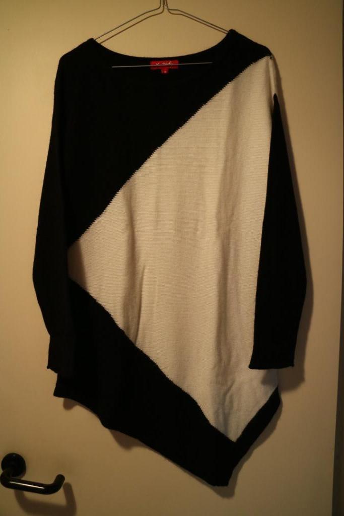 !Solden! Pull Derhy – Paris, Overige kleuren, Zo goed als nieuw, Ophalen, ANDERE