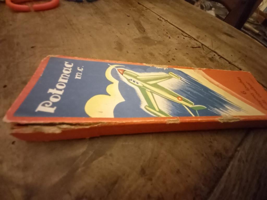 Ancienne boite de crayons, Utilisé