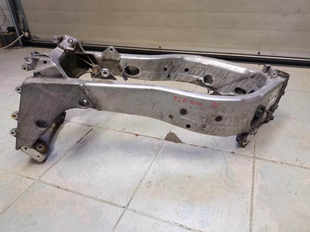 yamaha fzr 1000 van '88 frame met alle papieren, Enlèvement ou Envoi, Utilisé