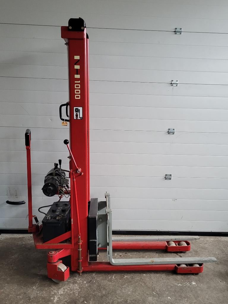 NH Elektrisch Hydraulische Stapelaar 12 volt 1000kg, Jusqu'à 1 000 kg, Enlèvement, Électrique, Empileur