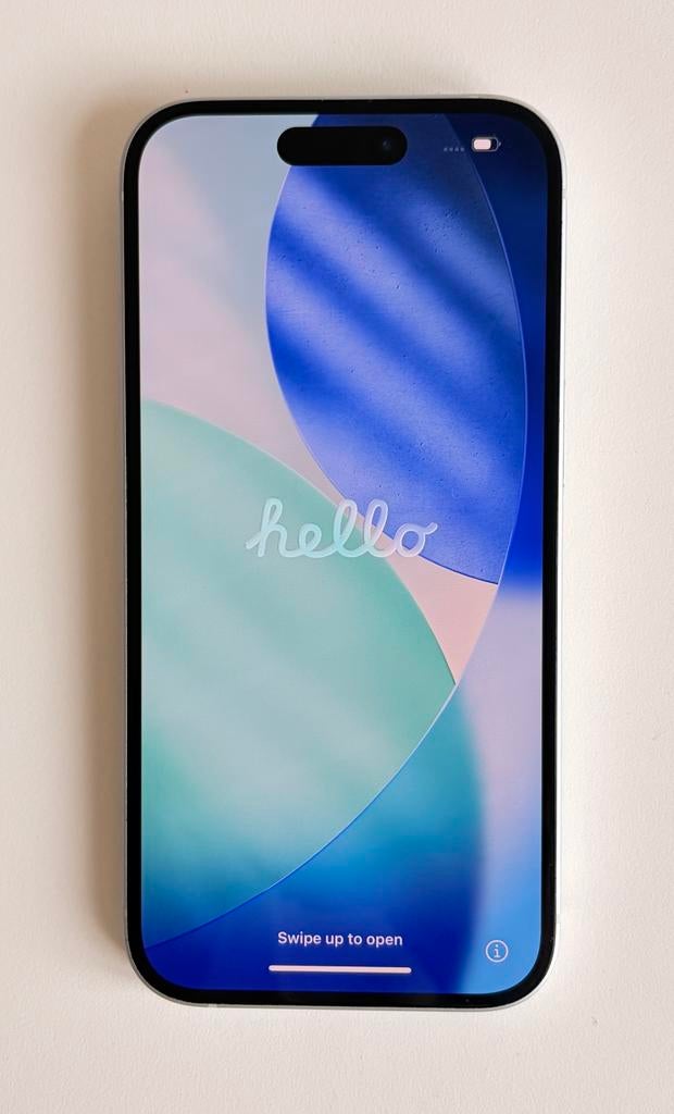 iPhone 15 - 128 Go - Bleu clair - Excellent état, Enlèvement, Comme neuf, 128 GB, IPhone 15
