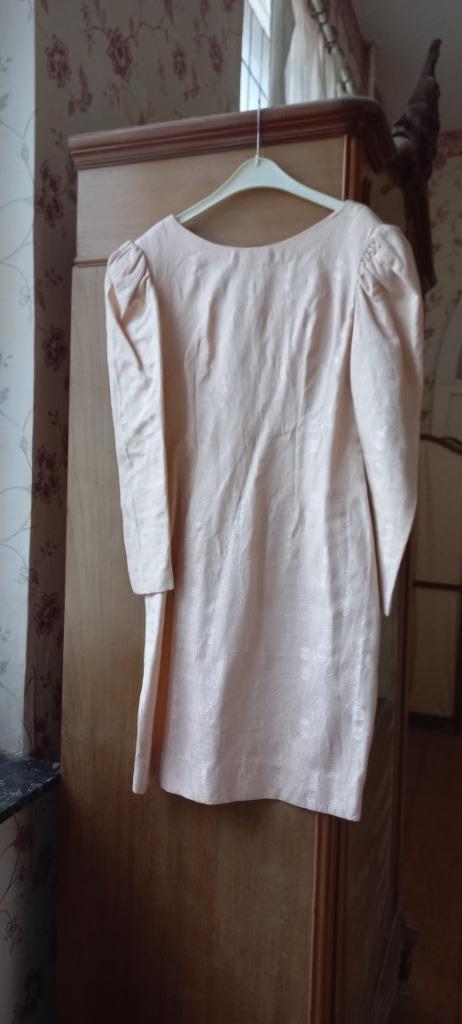 jurk met lange mouwen - v-achterkant, Kleding | Dames, Ophalen, Maat 38/40 (M)