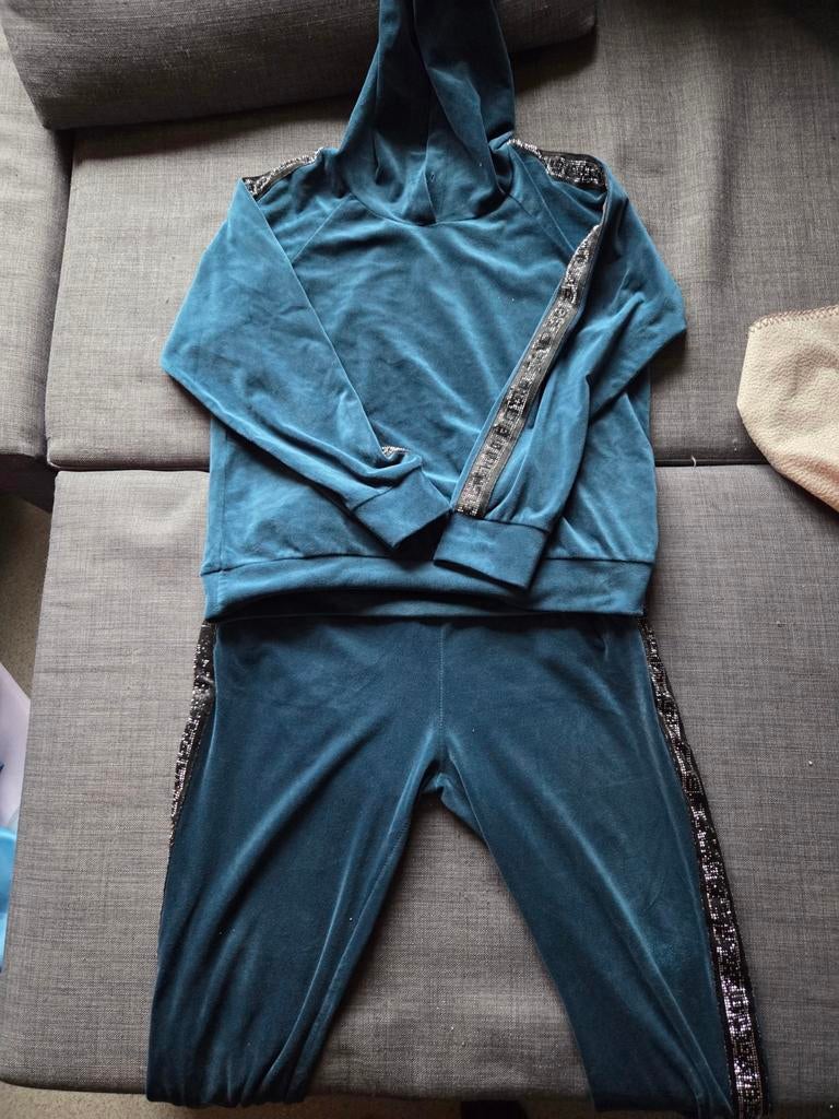 joggingpak, blauwgroen met glitterdetails, Vêtements | Femmes, Homewear, Enlèvement, Porté