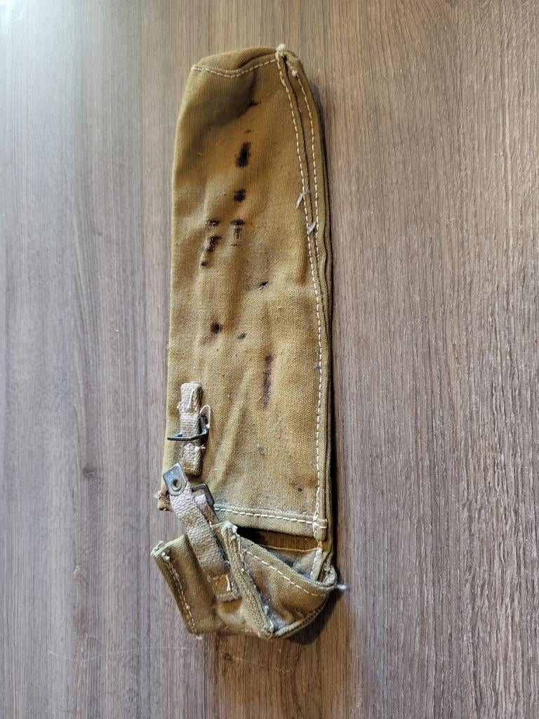 pouch outil vickers, Australie 2WW, Envoi