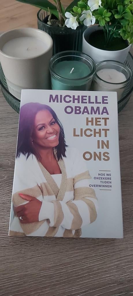 Livre La lumière en nous de Michelle Obama, Enlèvement, Neuf