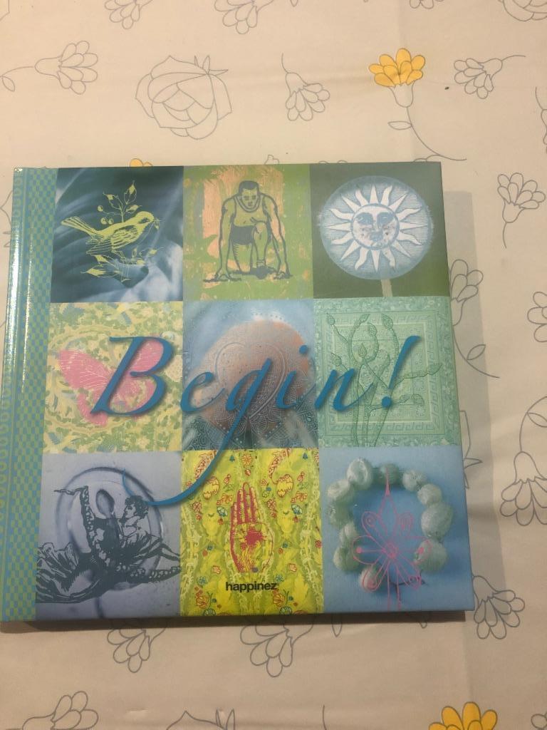 Happinez - Begin!, Boeken, Esoterie en Spiritualiteit, Nieuw, Diverse auteurs, Ophalen of Verzenden, Spiritualiteit algemeen