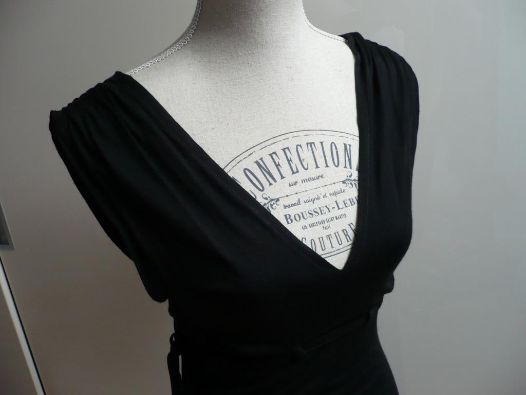 Robe noire midi IKKS, Vêtements | Femmes, Enlèvement ou Envoi, Comme neuf