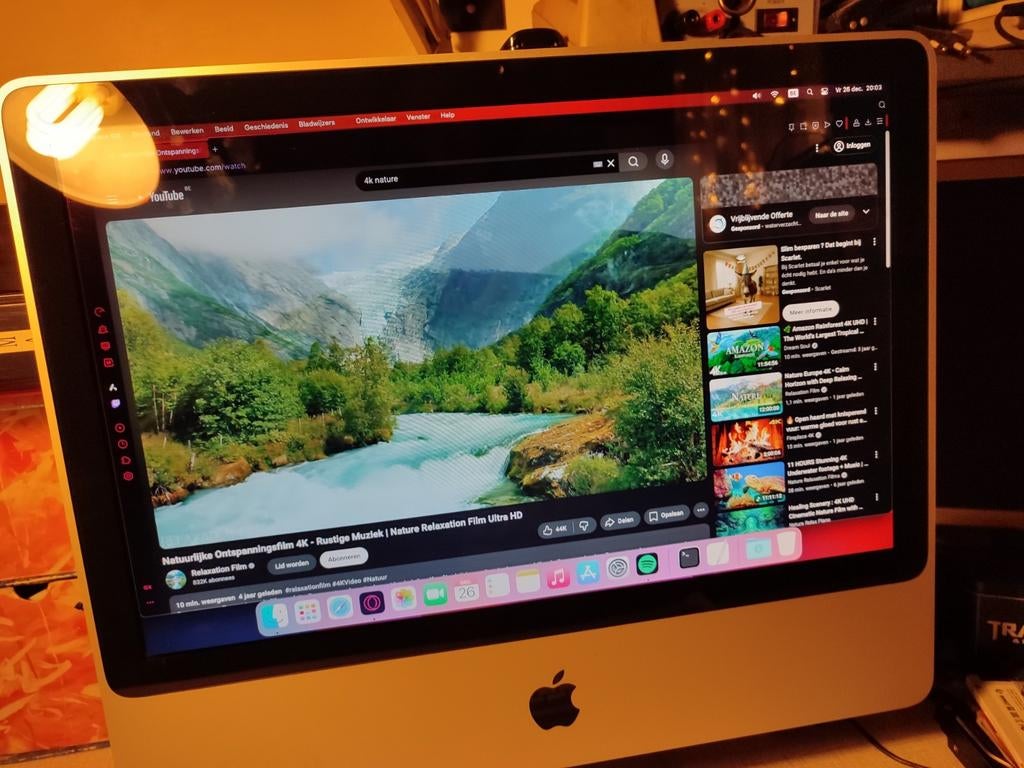 Imac 21.5 inch late 2009 refreshed with opencorepatcher, Computers en Software, Apple Desktops, iMac, SSD, Ophalen