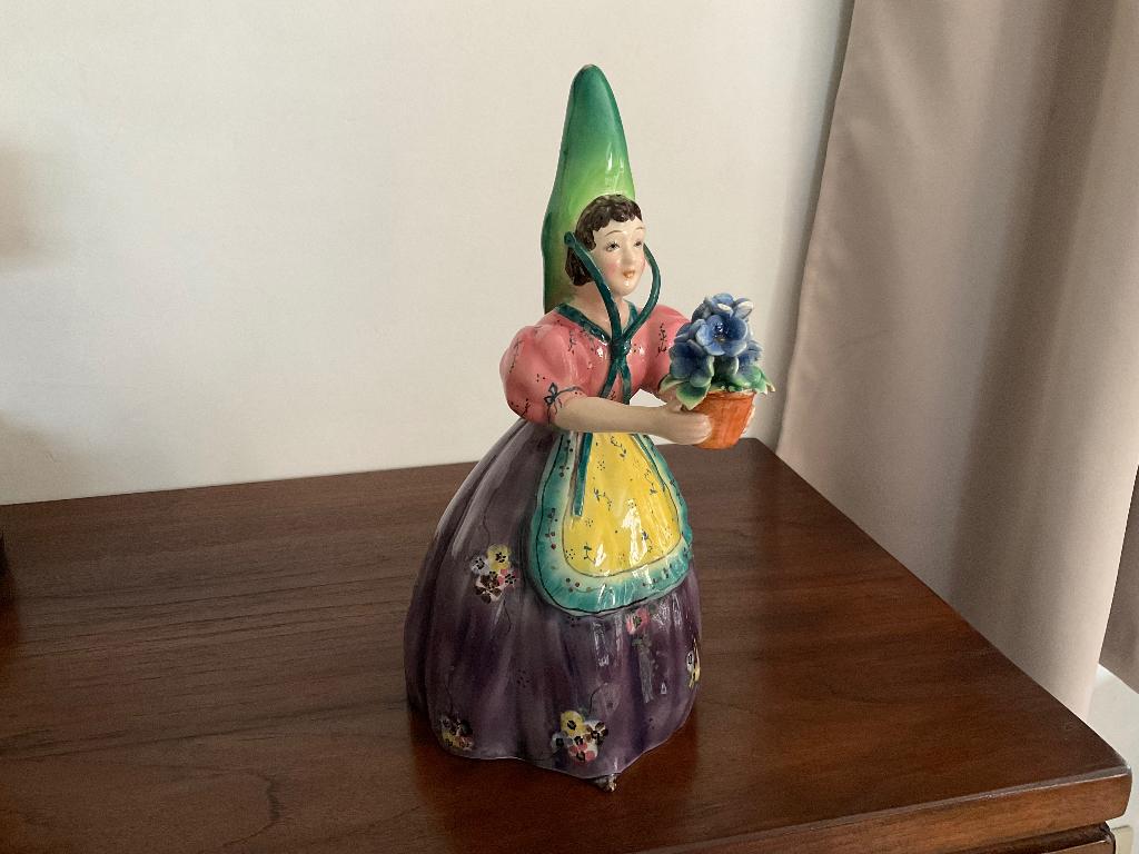 Keramiek beeld dame met bloemen Italy, Antiek en Kunst, Ophalen of Verzenden