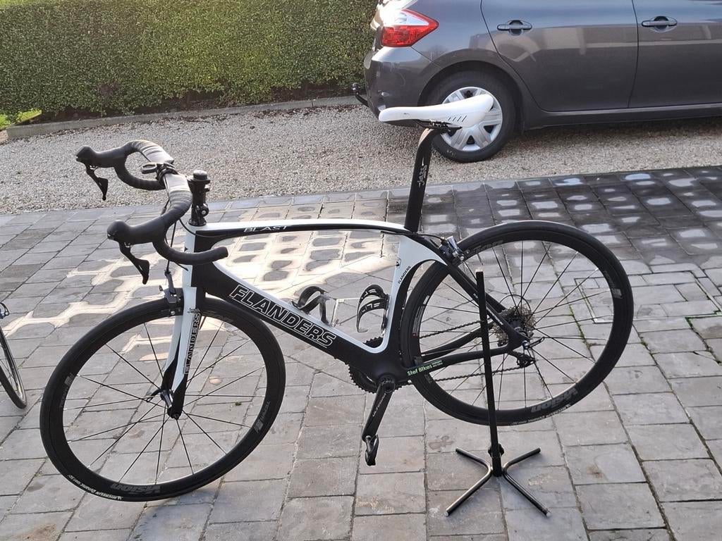 Racefiets Flanders Blast zwart en wit mat carbon, Enlèvement, Carbone