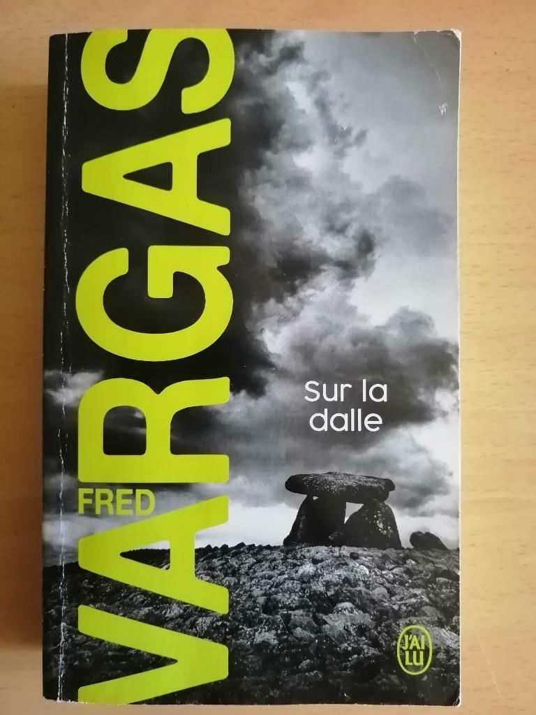 Sur la dalle de Fred Vargas, Ophalen of Verzenden