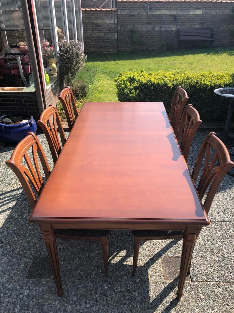 Zeer mooie onbeschadigde kersenhouten eettafel!, Huis en Inrichting, Ophalen, Zo goed als nieuw, Klassiek, 4 tot 6 stoelen