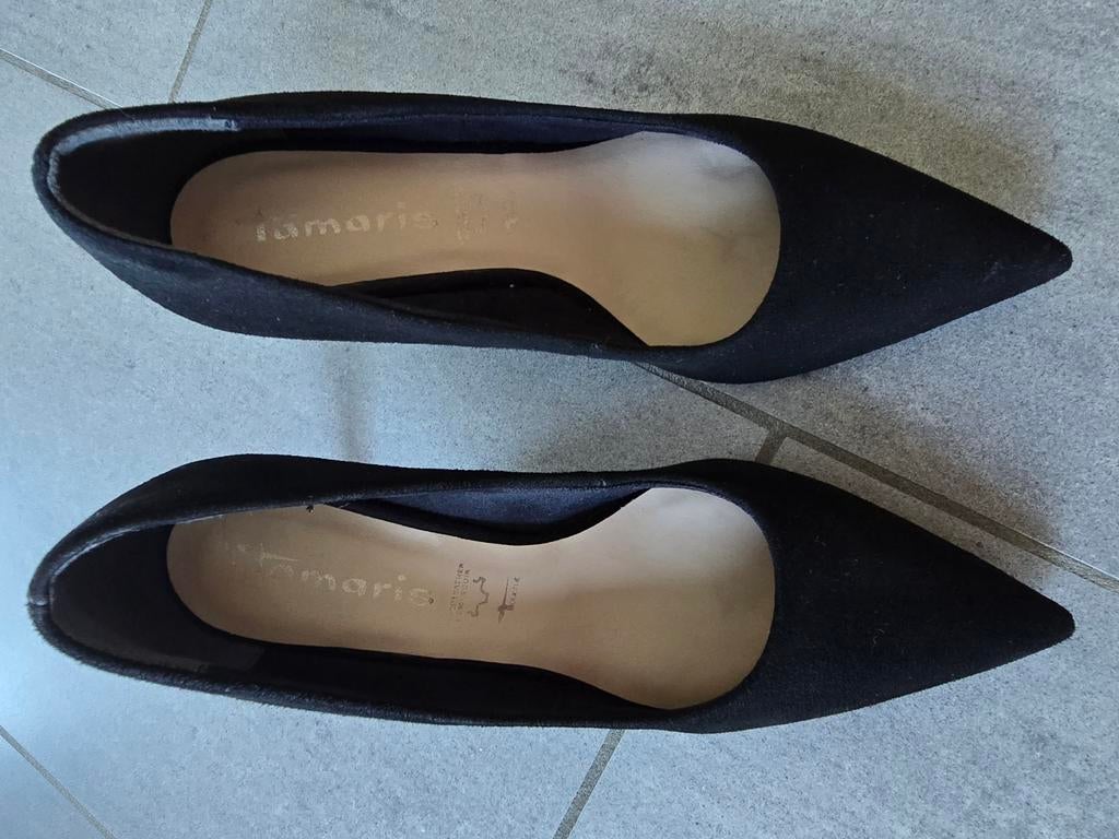 Escarpins noirs New Tamaris en nubuck taille 38, Enlèvement ou Envoi, Escarpins, Noir, Neuf