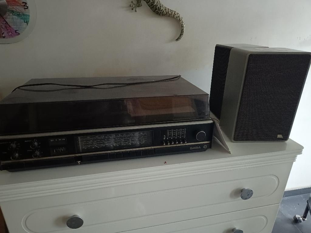 Ensemble tourne disque radio vintage. Saba, Enlèvement, Comme neuf, Transistor