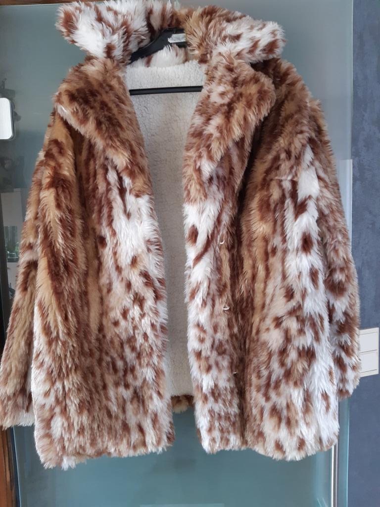 dames mantel, Ophalen of Verzenden, Gedragen, Maat 38/40 (M), Beige