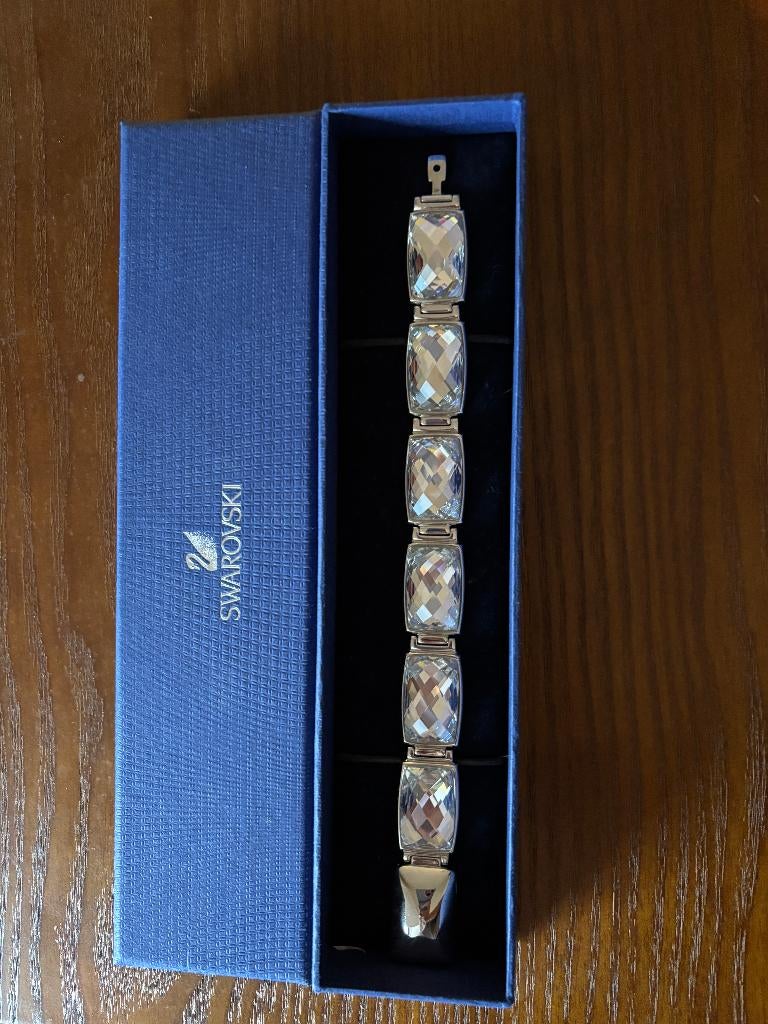Swarovski nirvana bracelet (clear crystal), Handtassen en Accessoires, Met kristal, Ophalen of Verzenden, Zo goed als nieuw, Zilver