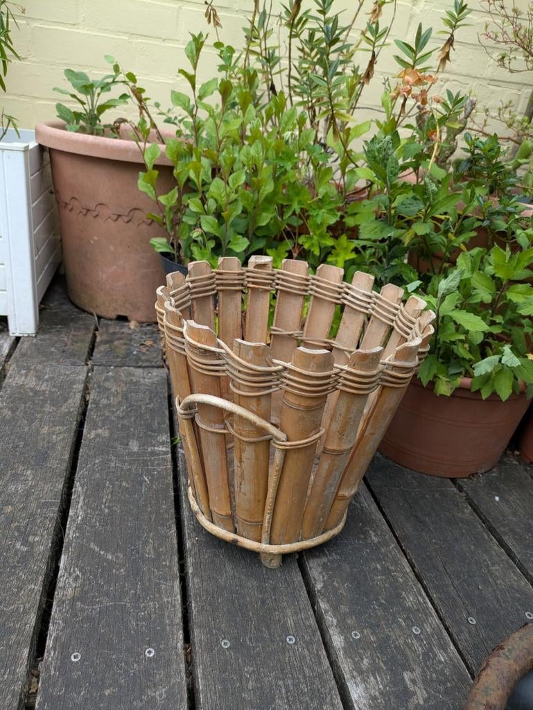 Vintage rotan bloempot op pootjes, Ophalen of Verzenden