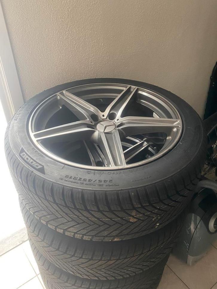 Mercedes velgen plus NIEUWE banden 245/45/r19, Auto-onderdelen, Banden en Velgen, Ophalen, Band(en)