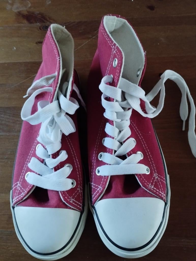Basket rouge Panther taille 38, Enlèvement ou Envoi, Comme neuf