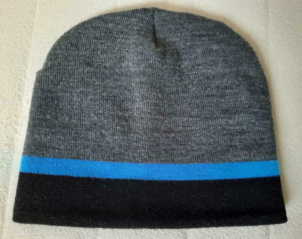 Nouveau chapeau, Enlèvement, Neuf