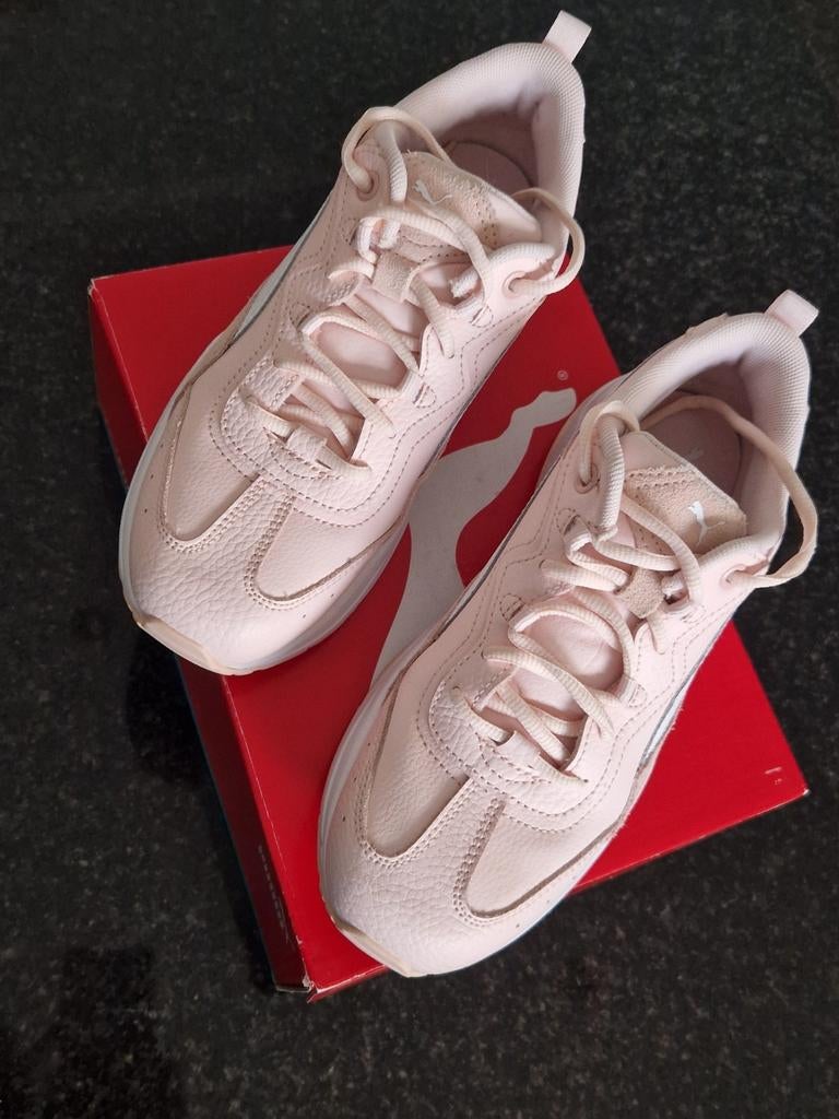 Baskets roses Puma 37.5, Ophalen, Zo goed als nieuw