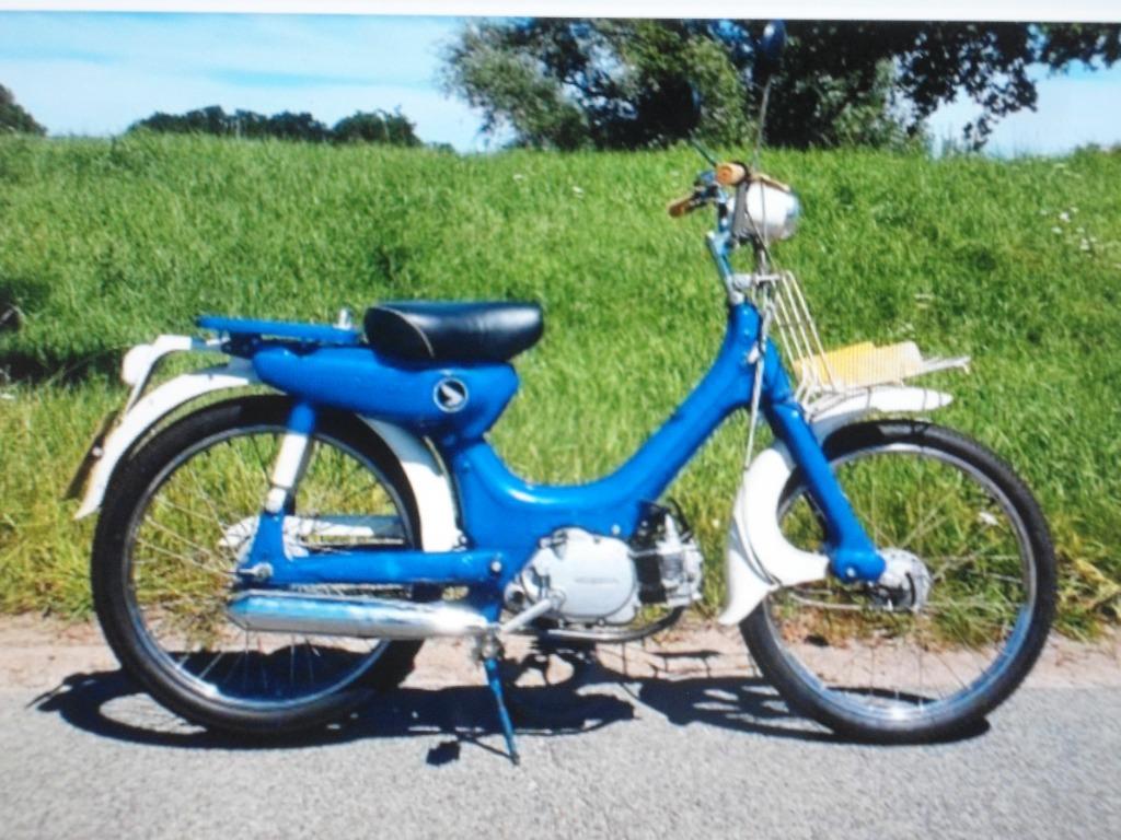 Honda PC 50 et Puch MV 50 ; pneu 2.25-19, Enlèvement ou Envoi, Neuf, Autres types, Puch