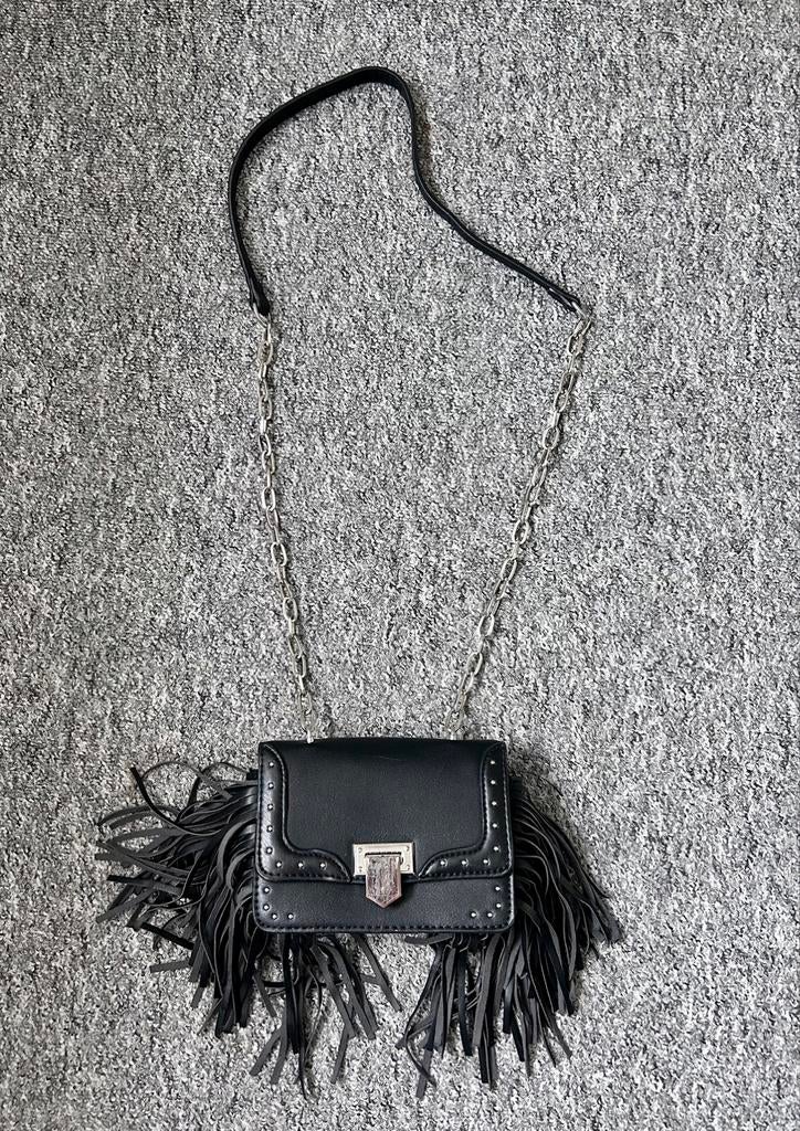 Sac à main noir avec franges, Gebruikt, Zwart