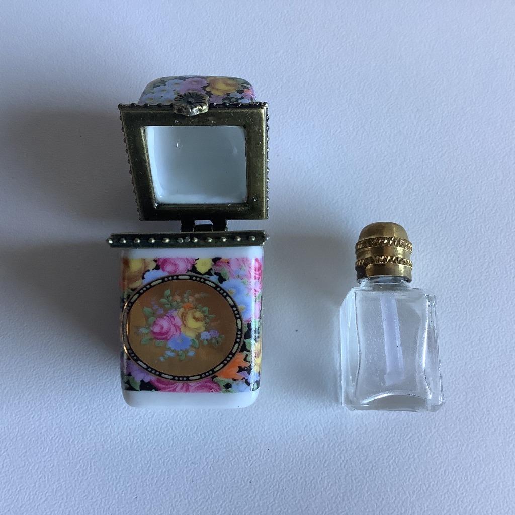 boîte ancienne de Limoges avec flacon de parfum, Enlèvement ou Envoi