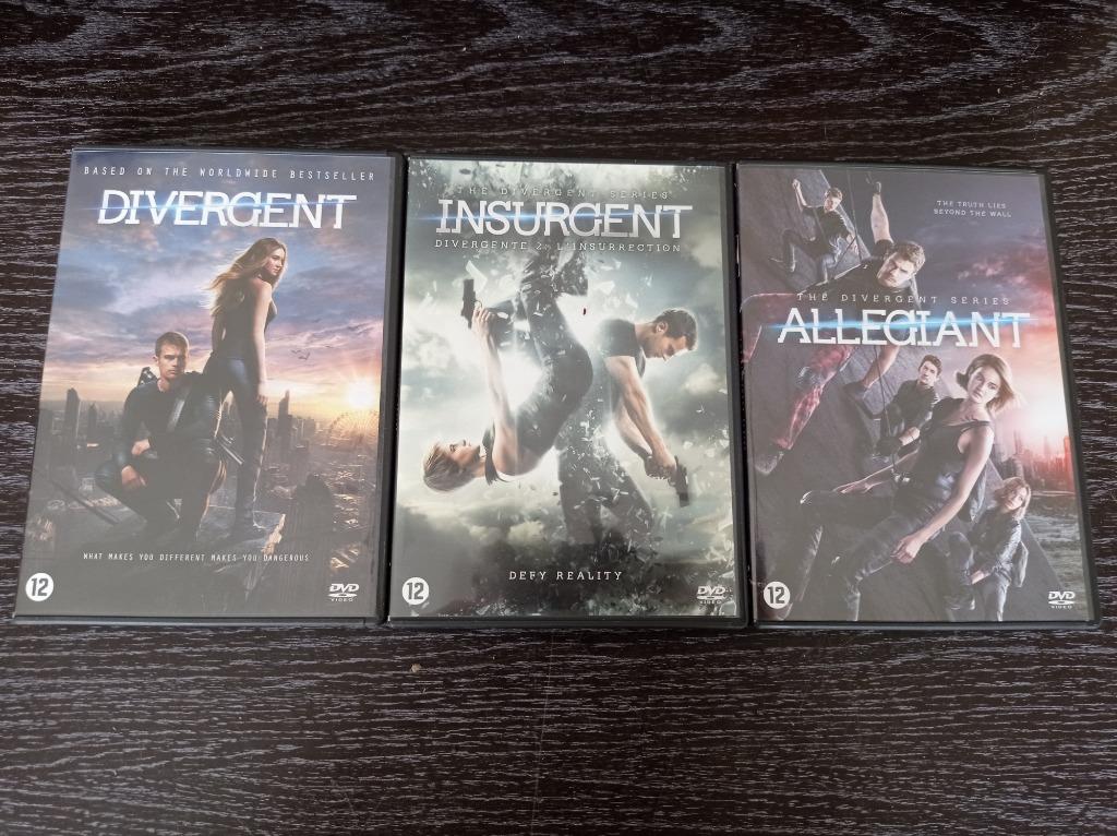 the divergent serie, À partir de 12 ans, Enlèvement ou Envoi, Comme neuf, Action