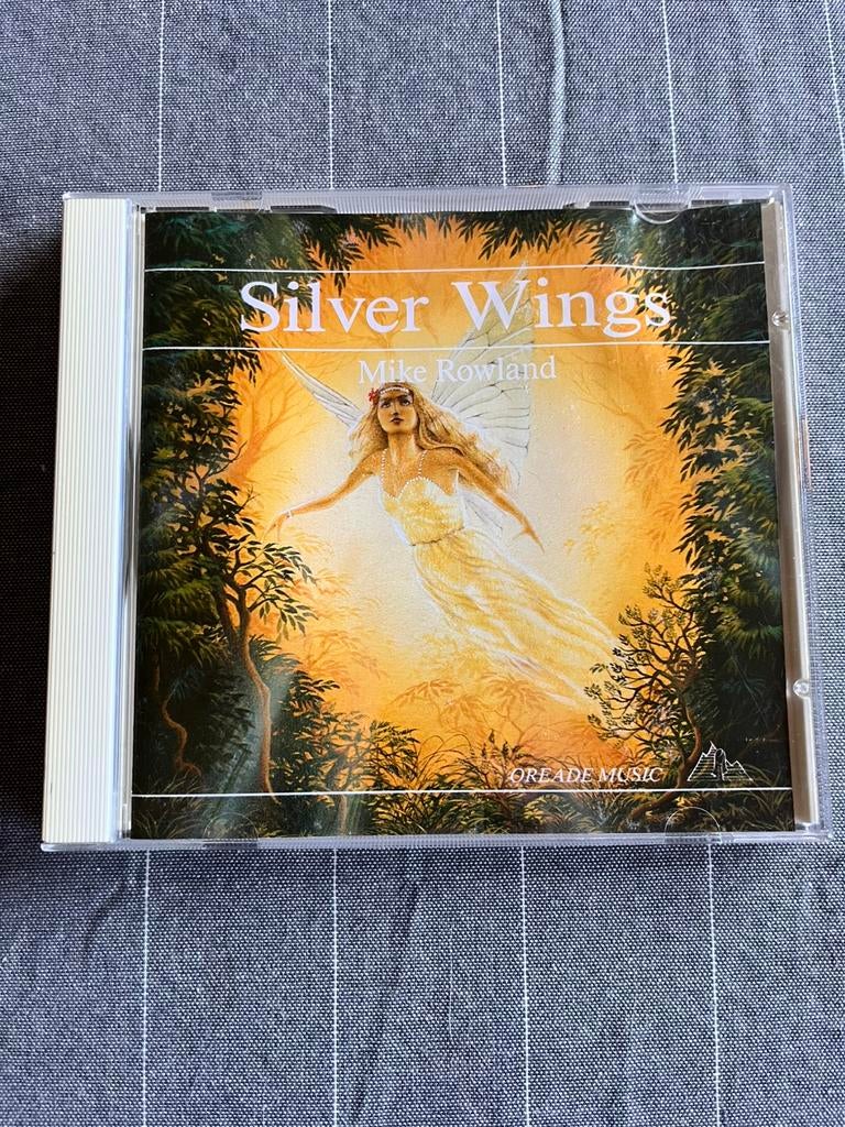 Mike Rowland : Silver Wings, Ophalen of Verzenden, Zo goed als nieuw