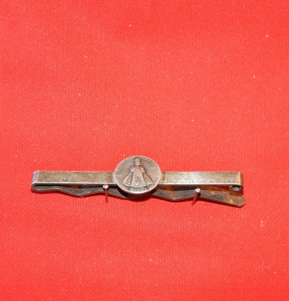 ancienne pince a cravate motif religieux (15), Enlèvement ou Envoi, Autres matériaux, Autres types
