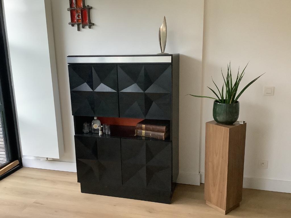 Brutalist, Antiquités & Art, Enlèvement