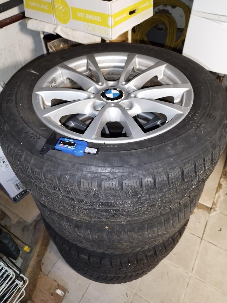 PNEUS HIVER205/60/R16+ CAPTEURS SURJANTES BMW SERIE3 F30-F31, Pneus hiver, 16 pouces, Véhicule de tourisme, 205 mm