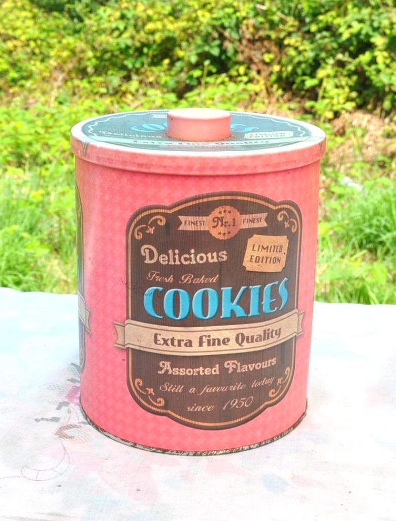 boite ronde en metal cookies, Collections, Enlèvement ou Envoi, Utilisé, Biscuits, Autres marques