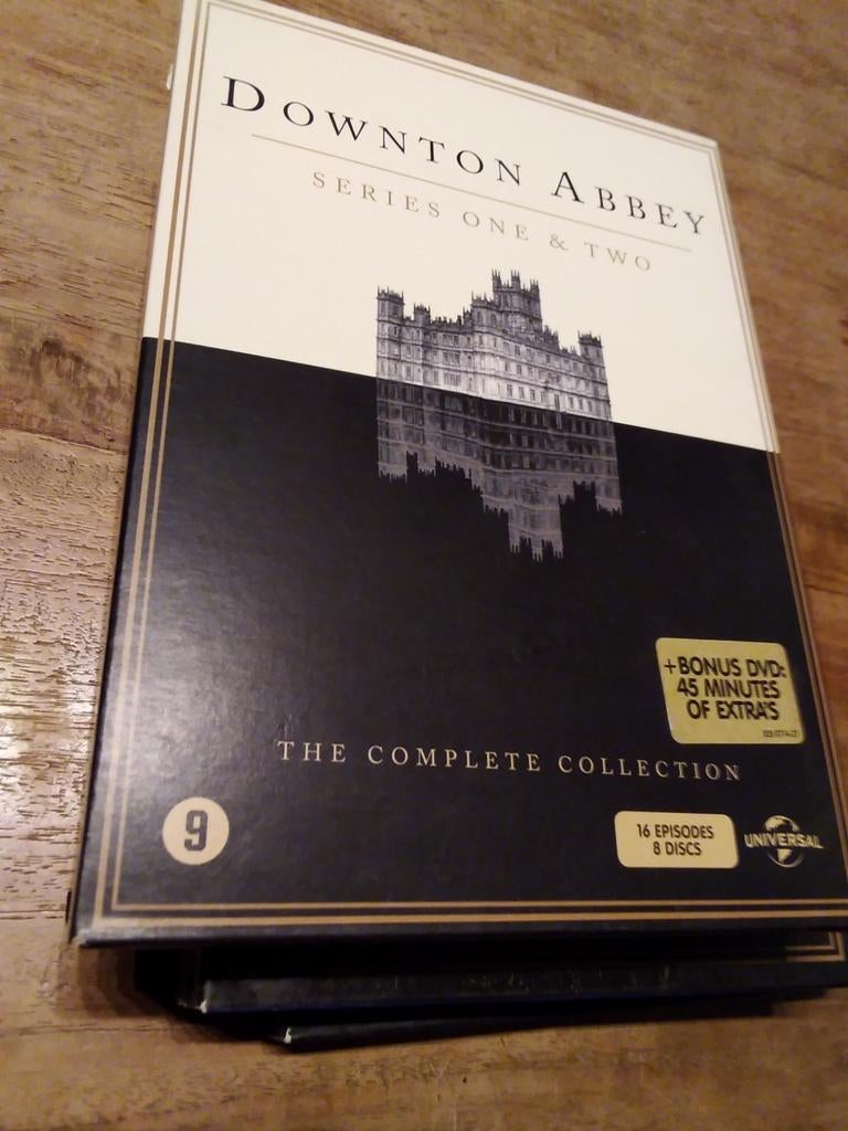 Downton Abbey - 3 seizoenen (12 DVD's), Boeken, Ophalen, Zo goed als nieuw