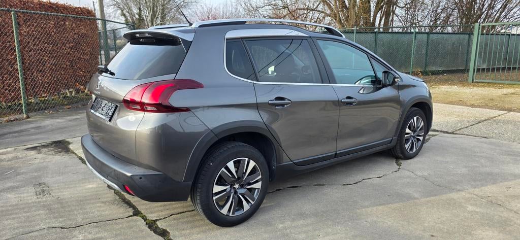 Peugeot 2008 1.2 Benzine Automaat 49d.km., Automaat, Monovolume, Euro 6, 4 cilinders