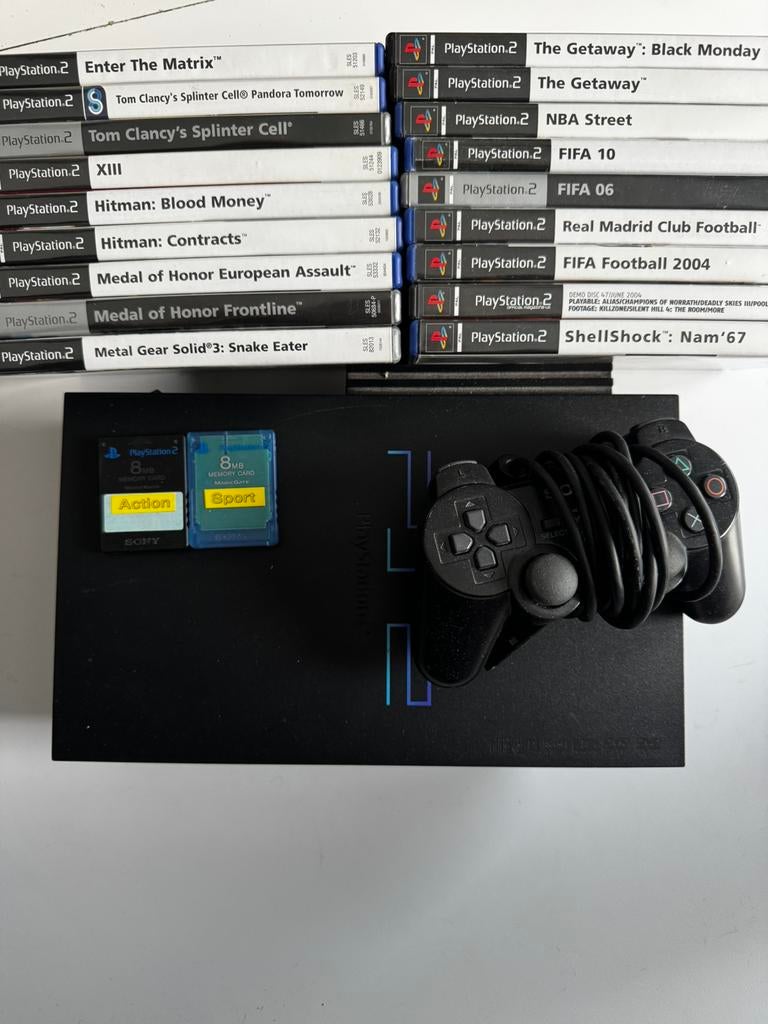 Playstation 2 + controller + 2x memorycard + 18 games, Ophalen of Verzenden, Zo goed als nieuw